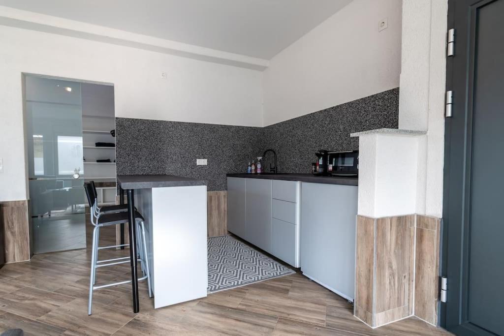 Gemuetliches Apartment In Neuwied Zewnętrze zdjęcie