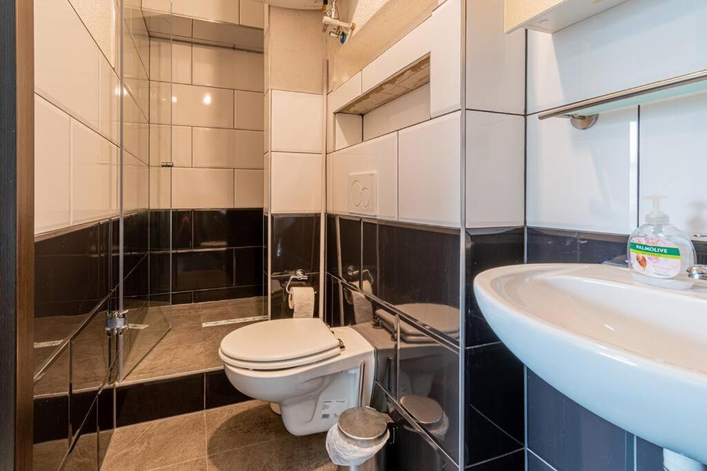 Gemuetliches Apartment In Neuwied Zewnętrze zdjęcie
